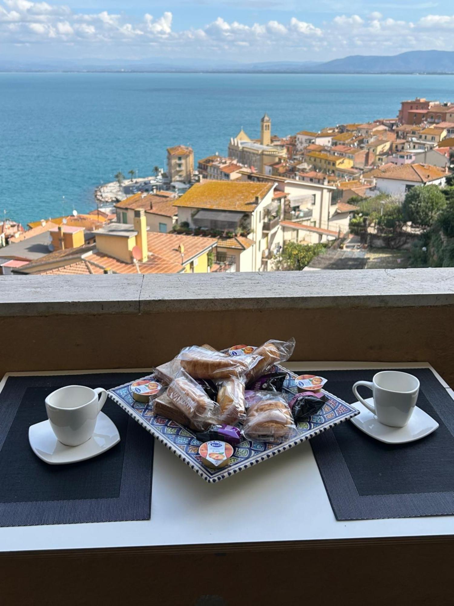 Bilocale Vista Mare Con Posto Auto Apartment Porto Santo Stefano  Luaran gambar